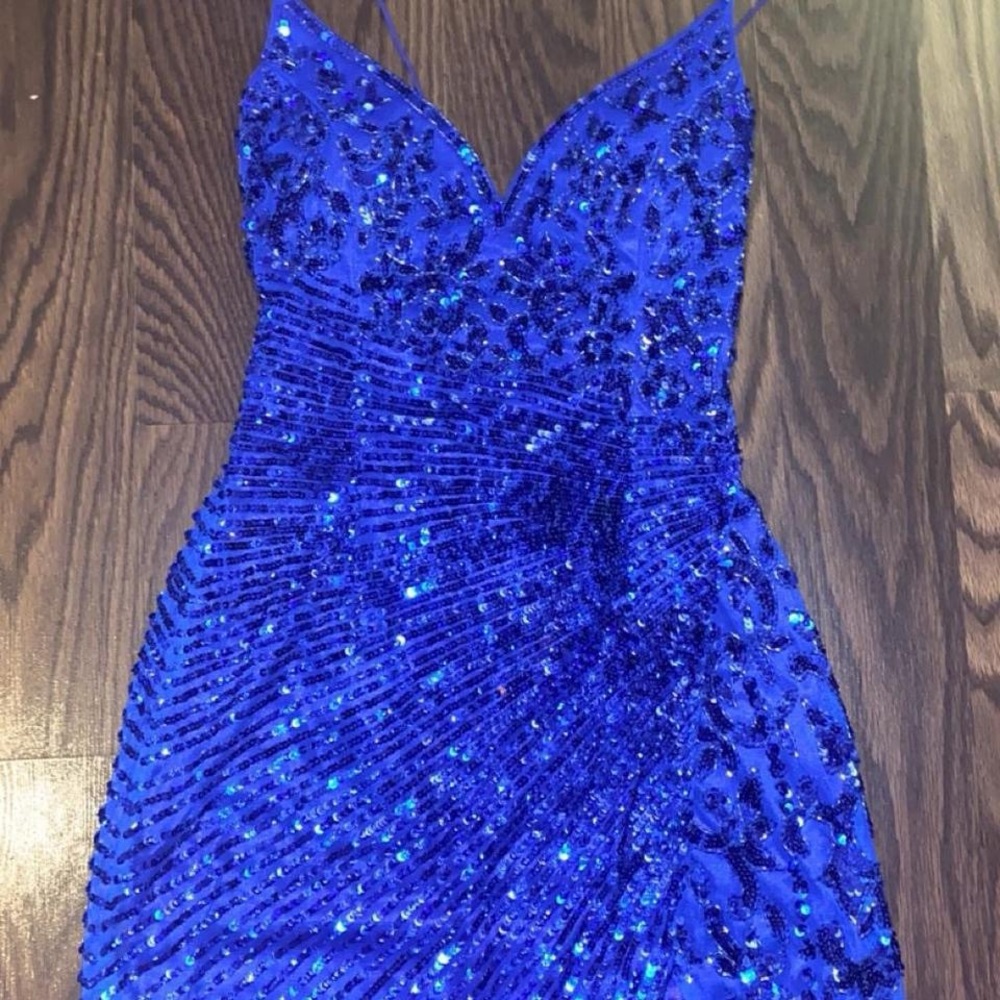 Elegant Blue Sequin Dress